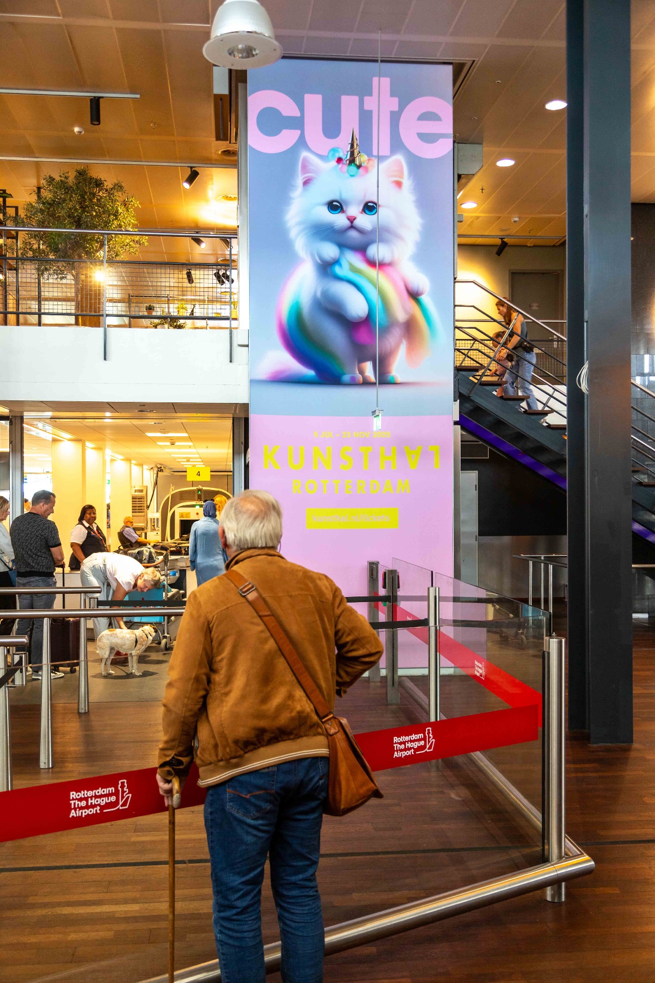 Kunsthal Rotterdam — Rotterdam Airport — Elevator showcase