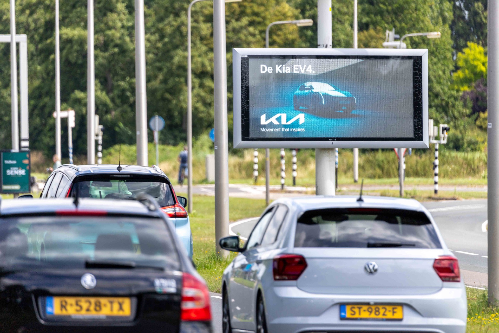 Kia — De Kia EV4 — Roadside launch