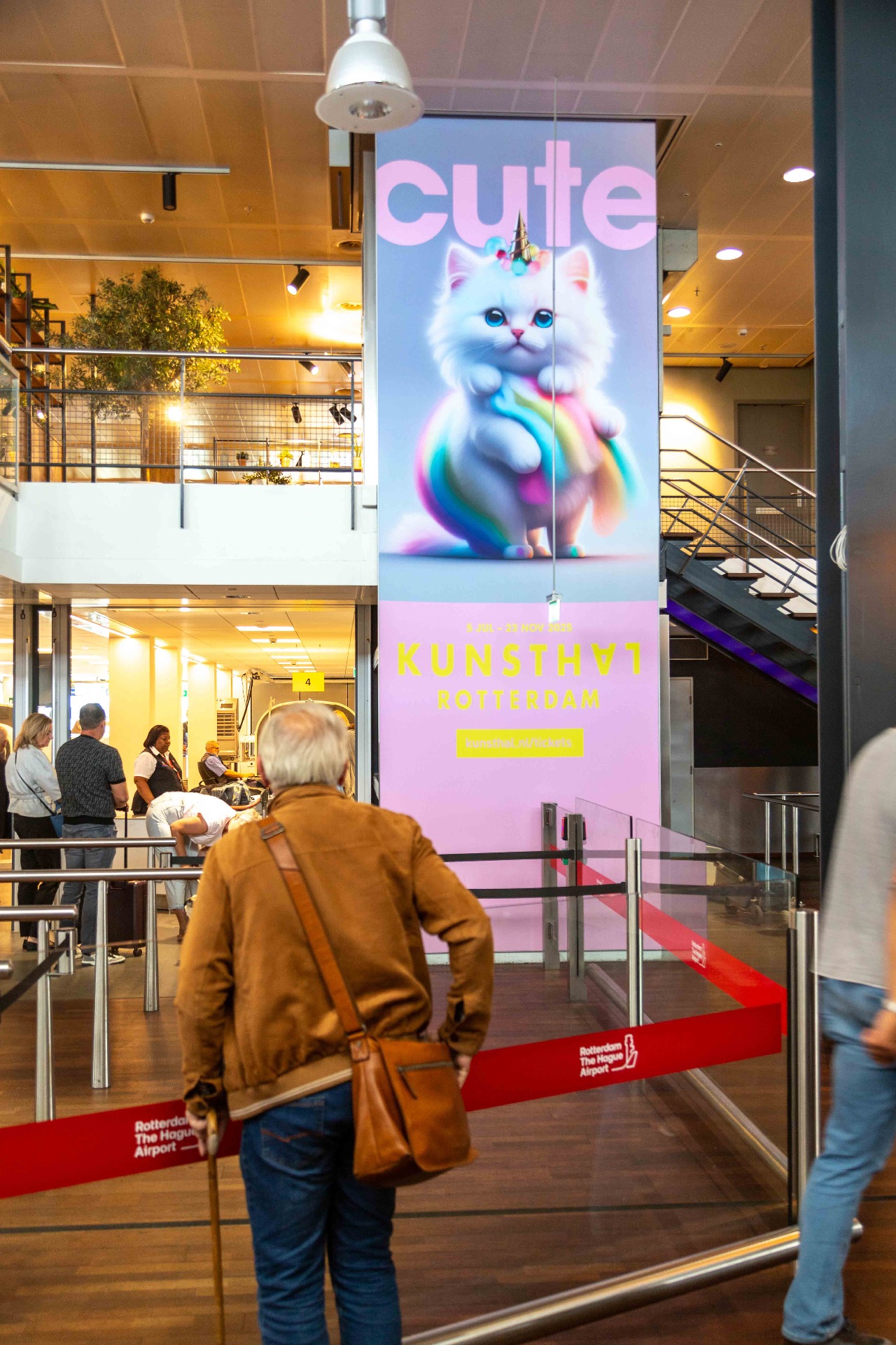 Kunsthal Rotterdam — Rotterdam Airport — Elevator banner CUTE