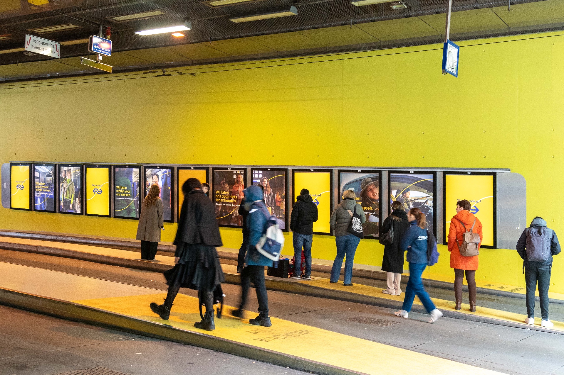 NS — Stap je ook in? — Arnhem CS — Brand wall NS